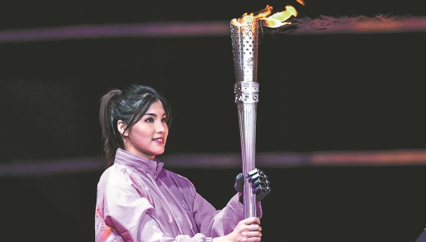Torch star Xu gets fired up for Games