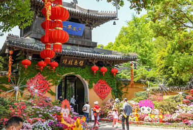 Wuxi reopens scenic spots after 11 days of closure