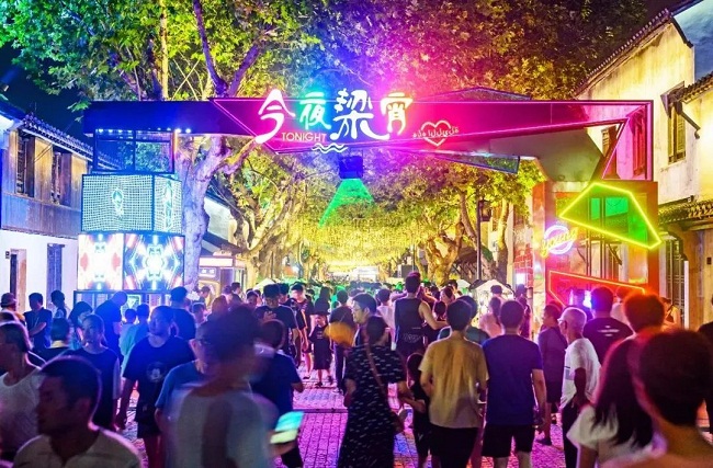 Shopping festival kicks off in Wuxi