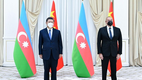 Xi meets with Azerbaijani President Aliyev