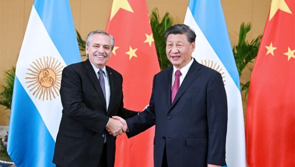 Xi meets Argentine President Fernandez