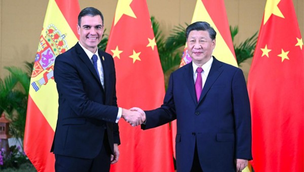 Xi meets Spanish PM Pedro Sanchez