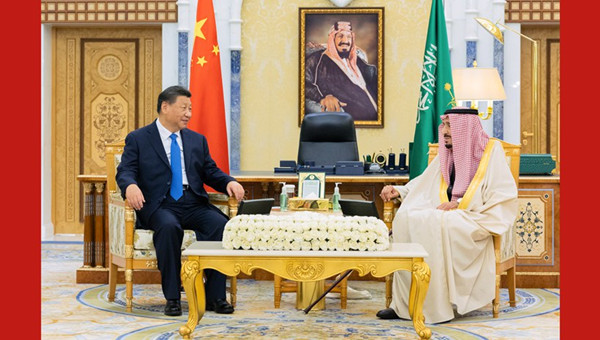 Xi meets with King Salman bin Abdulaziz Al Saud of Saudi Arabia