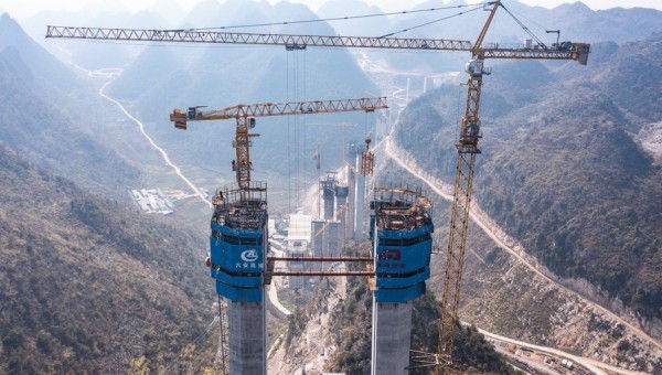 Bridges bring benefits to China's mountainous province