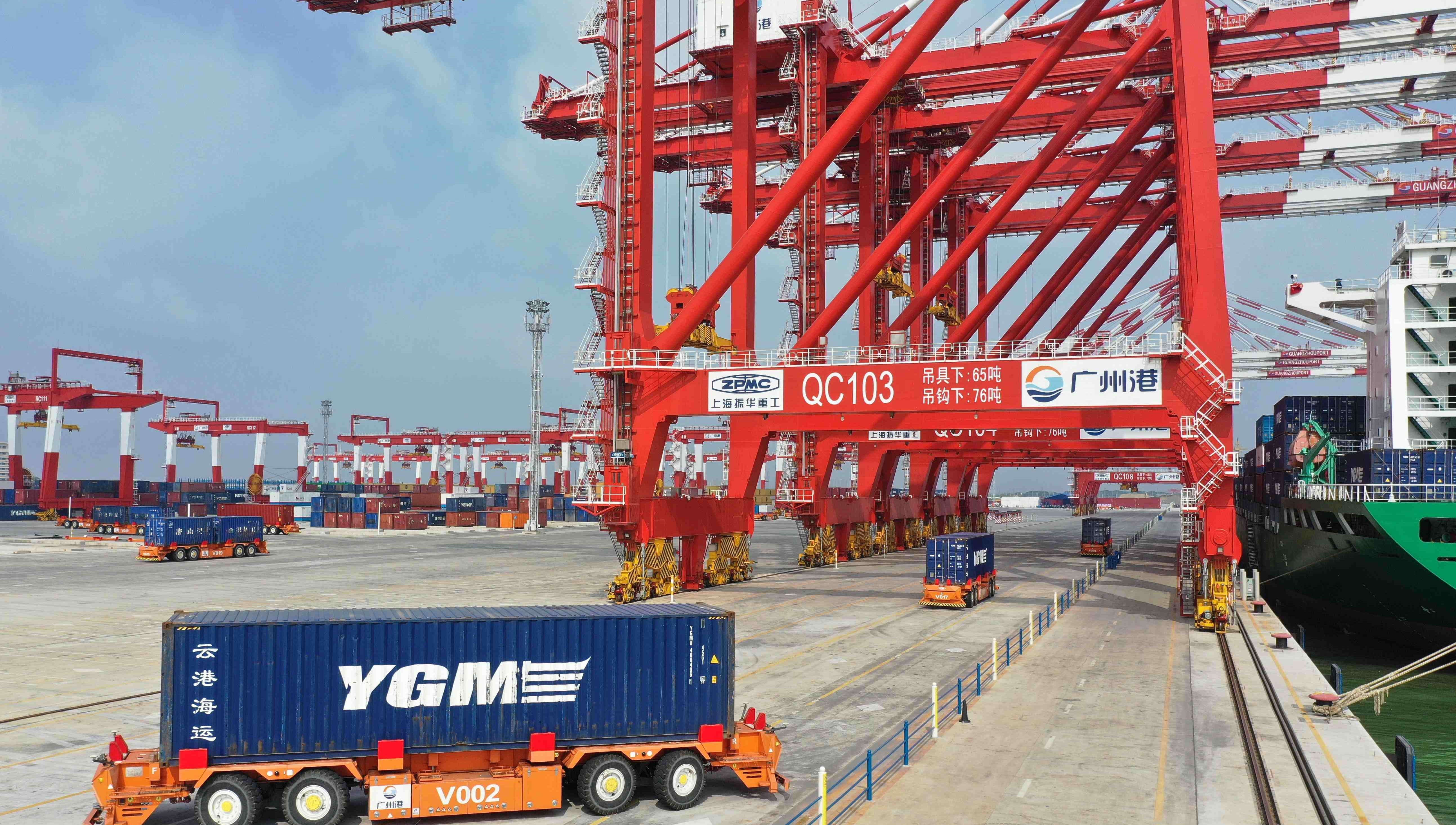 Automation brings higher efficiency, safety to terminal in south China