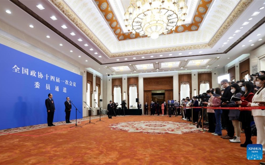 CPPCC members interviewed before closing meeting of 1st session of 14th CPPCC National Committee