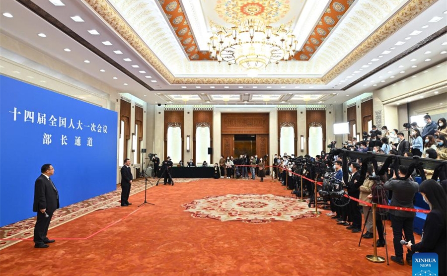 Ministers interviewed after 2nd plenary meeting of 1st session of 14th NPC