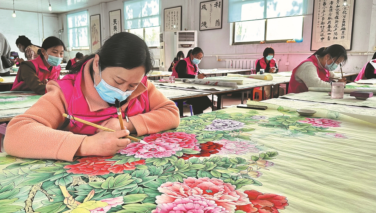 Peony painting propels prosperity in Shandong