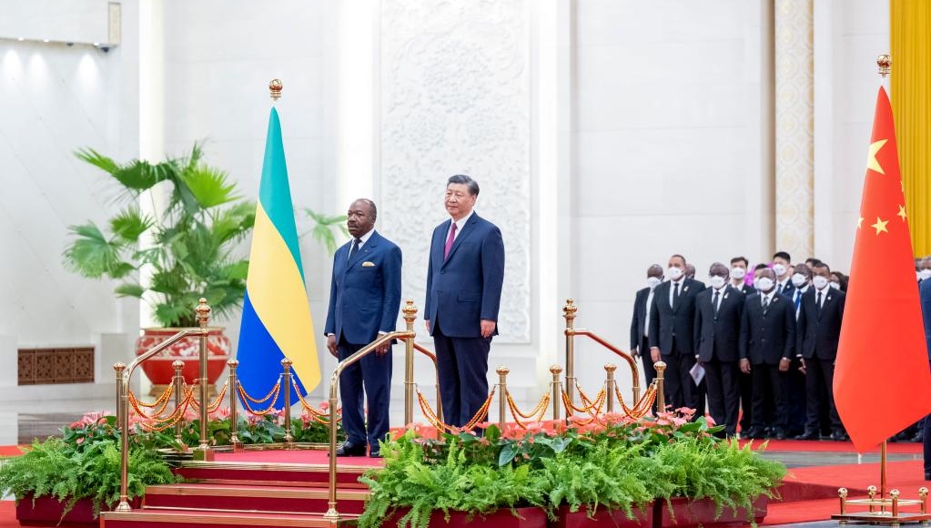 Chinese, Gabonese presidents hold talks, decide to upgrade bilateral partnership