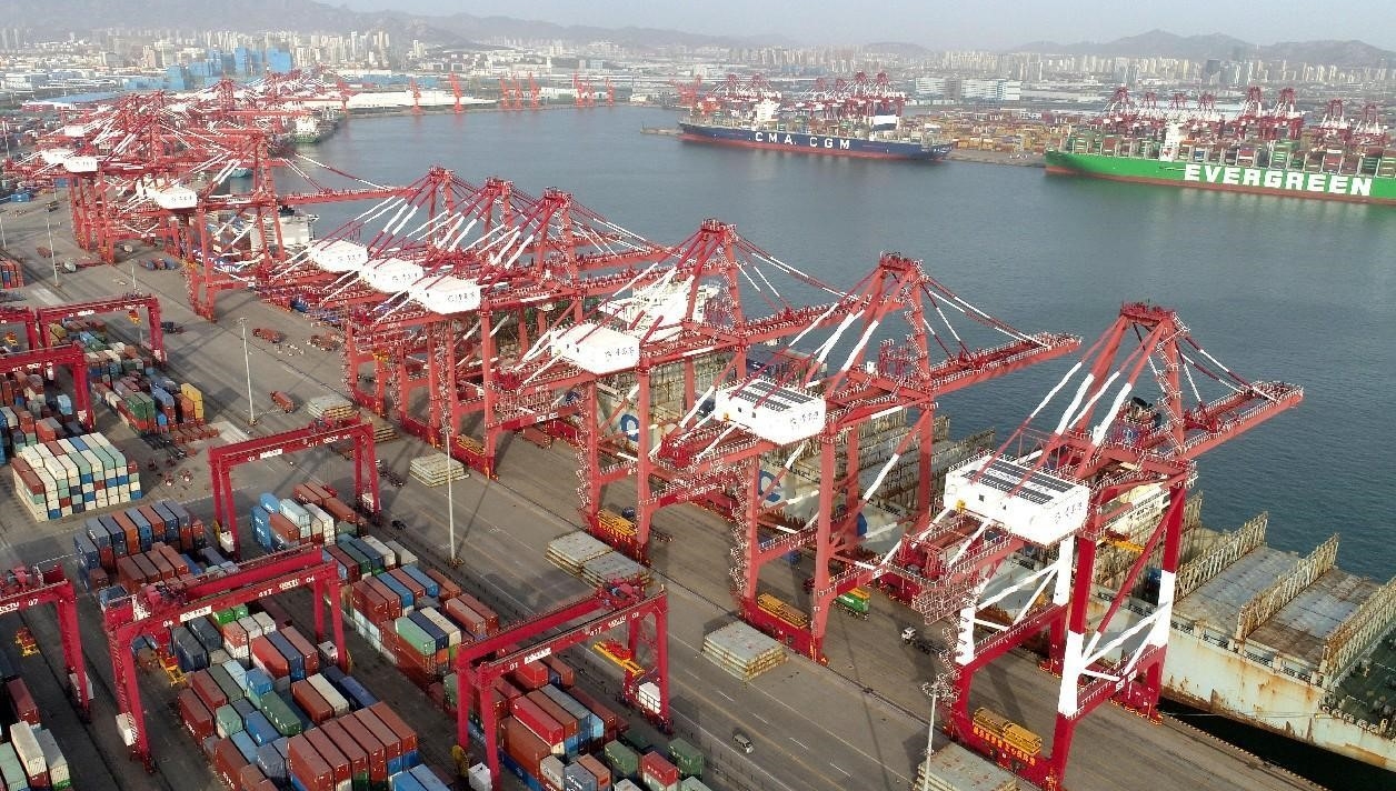 China's foreign trade sector strives for steady, high-quality growth