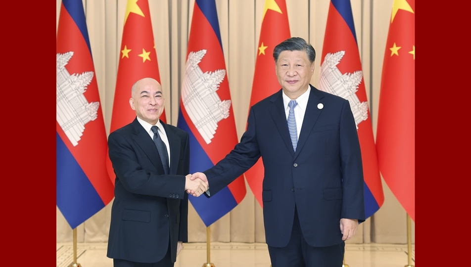 Xi meets Cambodian king