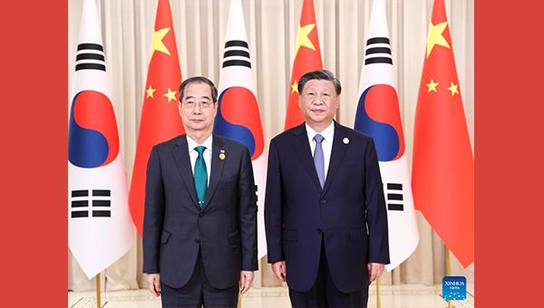 Xi meets ROK prime minister