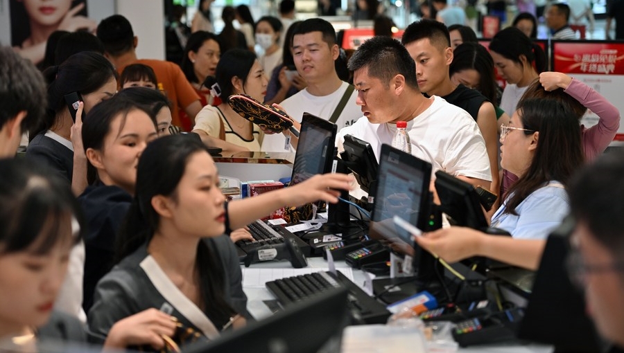 Chinese economy beats growth target with GDP reaching record high