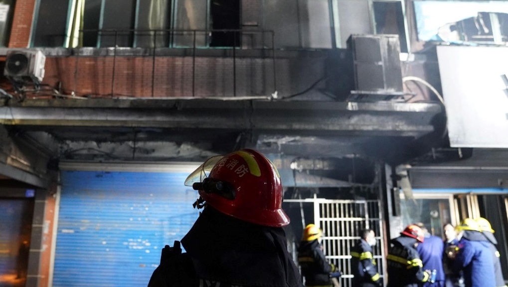 Xi orders curbing repeated occurrence of safety accidents after deadly street shop fire