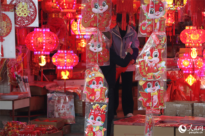 Soaking up Chinese New Year atmosphere in Quanzhou Ancient City