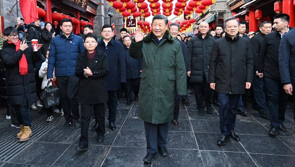 Xi pays visit to grassroots officials and residents in Tianjin ahead of Spring Festival