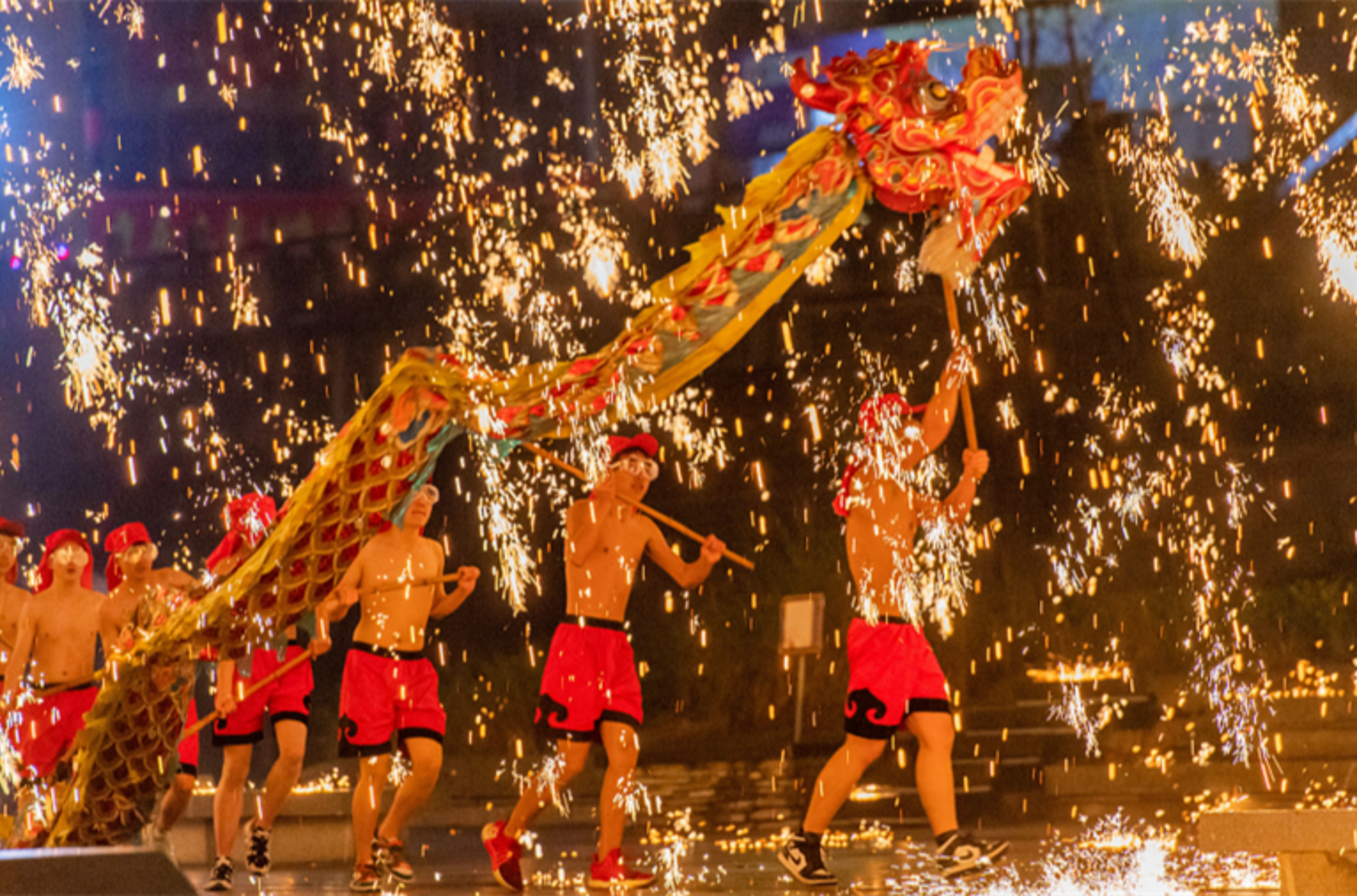 The Year of the Dragon spectacle: Tongliang Dragon Dance