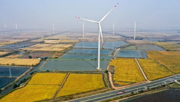 China contributes to global carbon emissions reduction