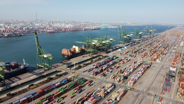 China adjusts tariffs on imported commodities