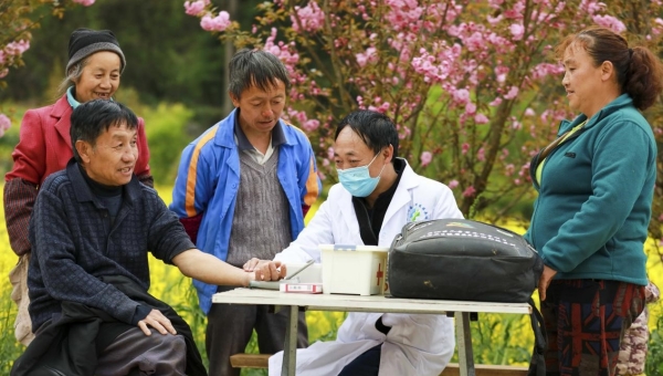Intelligent equipment, systems upgrade village clinics across China