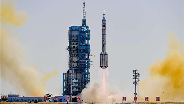 Shenzhou-17 manned spaceship successfully launched
