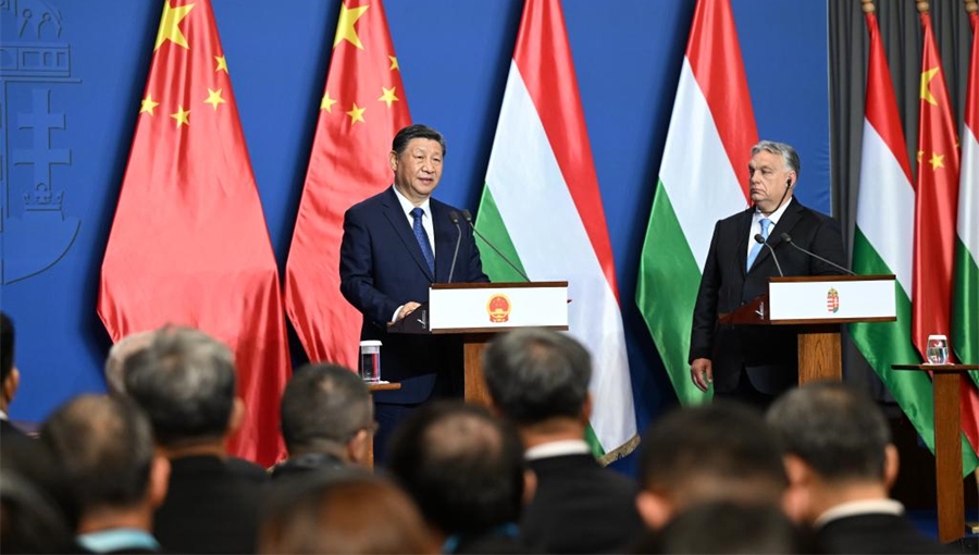 Xi, Orban jointly meet press in Budapest