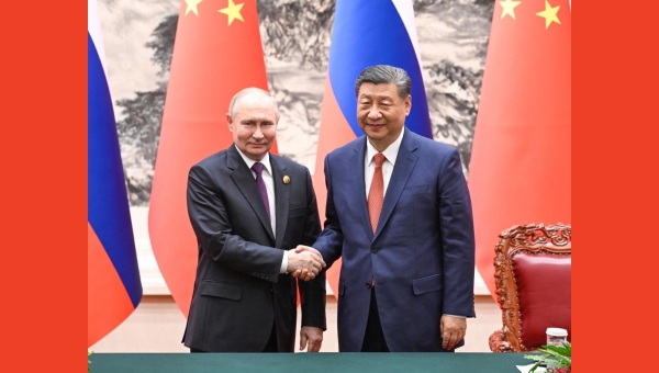 Xi, Putin jointly meet press