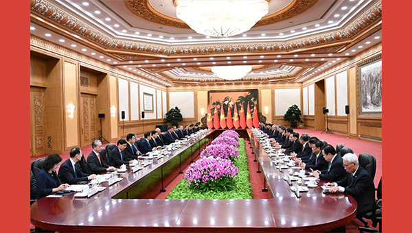 Xi, Lam witness signing of China-Vietnam cooperation documents