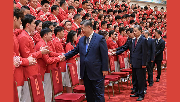 Xi hails Olympians for winning glory for country