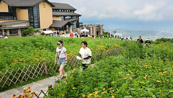 Northeast China turns cool resources into summer tourism gold