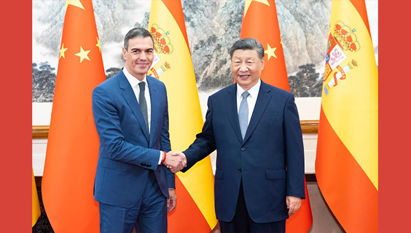 Xi meets Spanish prime minister