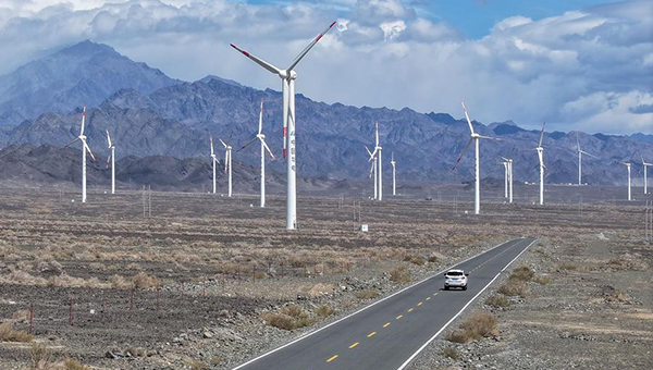 Xinjiang's protection of blue skies shows China's determination to air-pollution control