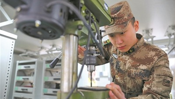 Xi signs order to promulgate regulations on supporting military equipment