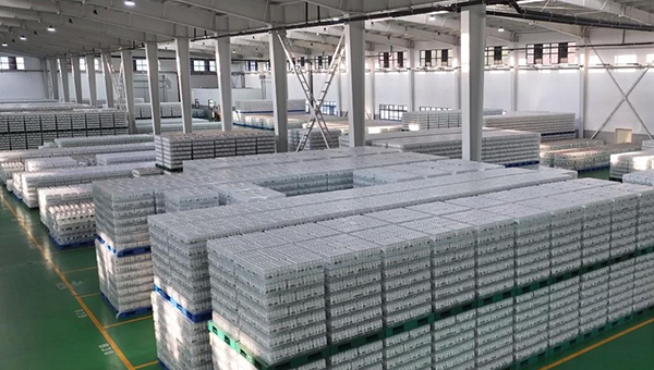 Bottled water an unexpected bestseller from China's mega water project