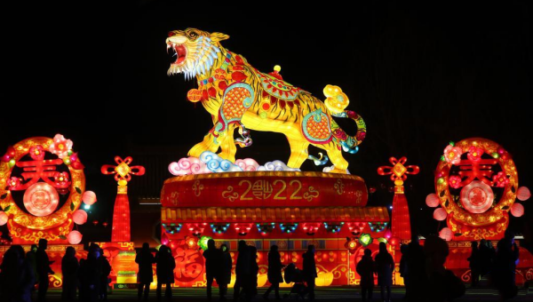 People visit lantern show in celebration of Chinese Lunar New Year in Shenyang