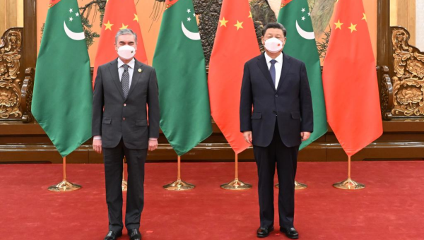 Xi meets Turkmen president on deepening cooperation