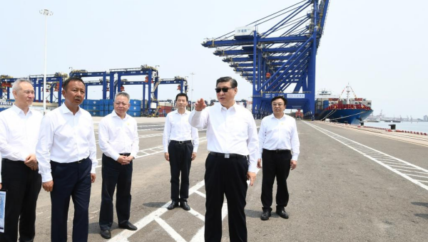 Xi inspects economic development zone in Hainan Province