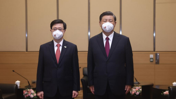 President Xi meets HKSAR Chief Executive John Lee
