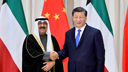 Xi meets with Kuwaiti crown prince