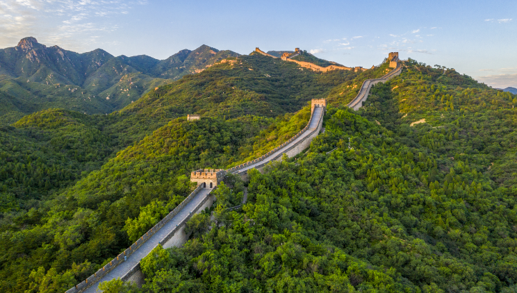 Xi calls for greater efforts to promote, protect Great Wall