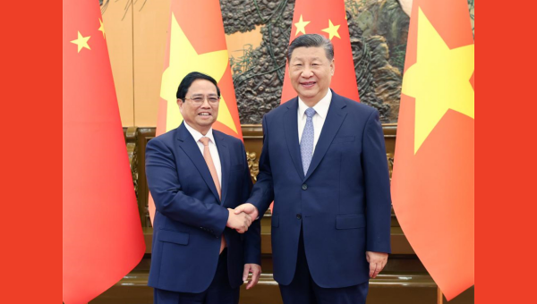 Xi meets Vietnamese PM