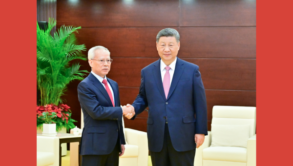 Xi expresses confidence in Macao's new chief executive