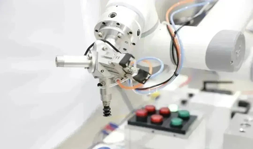 高新区企業が独自に開発生産したロボットは全国初の新版協働ロボットCR認証を取得