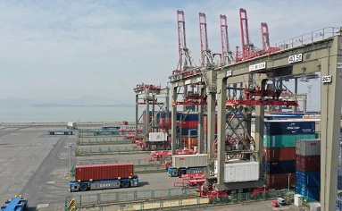 Xiamen accelerates smart port construction 