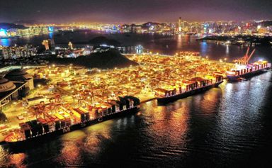 Xiamen Port sets record with triple ultra-large container vessel berthing