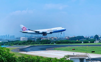 Xiamen Airport cargo freight thriving