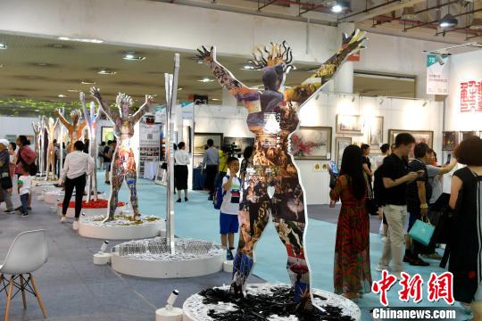 2018 art amoy art fair shows artworks from home and abroad3.jpg.jpg