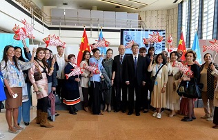 Grand Huangshan shines at United Nations