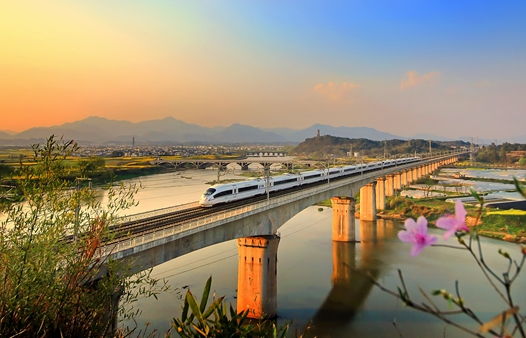 Great transportation systems arrive in Huangshan city
