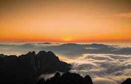 It's prime time at Huangshan Mountain